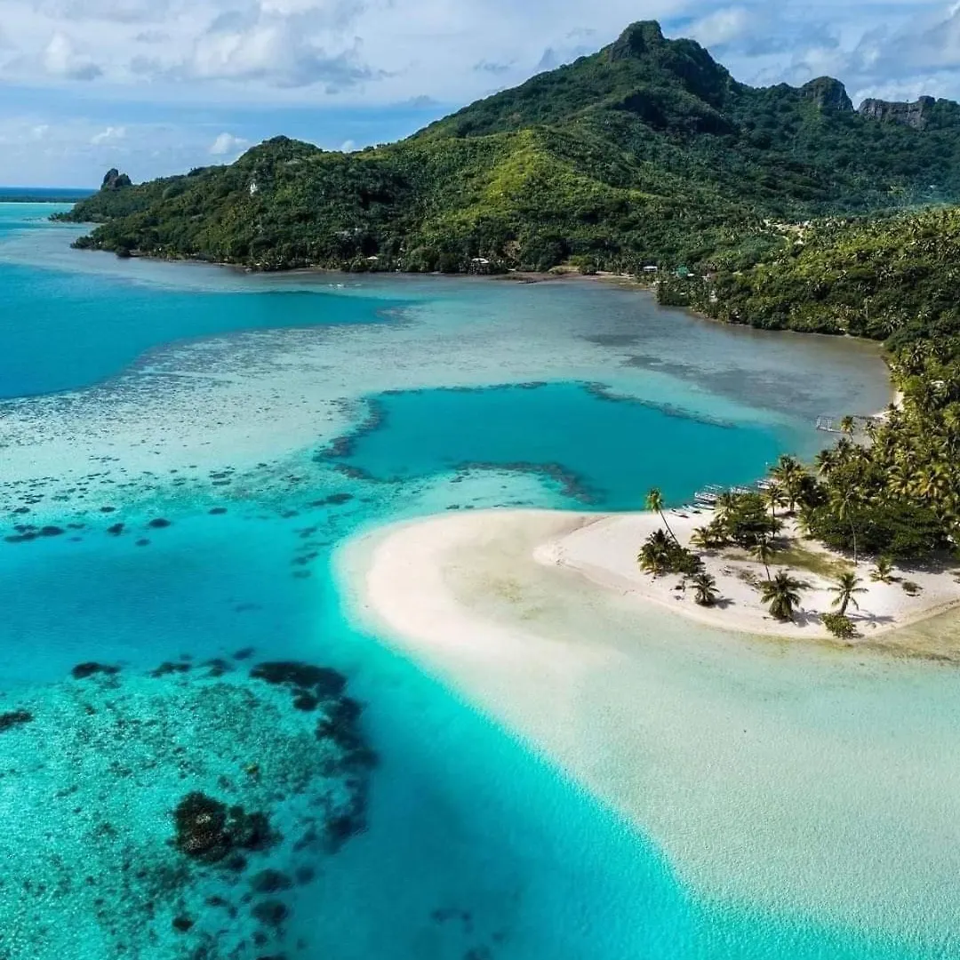 Taria Camping Te-Fare-Arii 0*,  French Polynesia